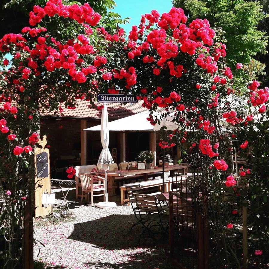 Gasthof Zum Goldenen Kreuz Wilhelmsdorf  Εξωτερικό φωτογραφία